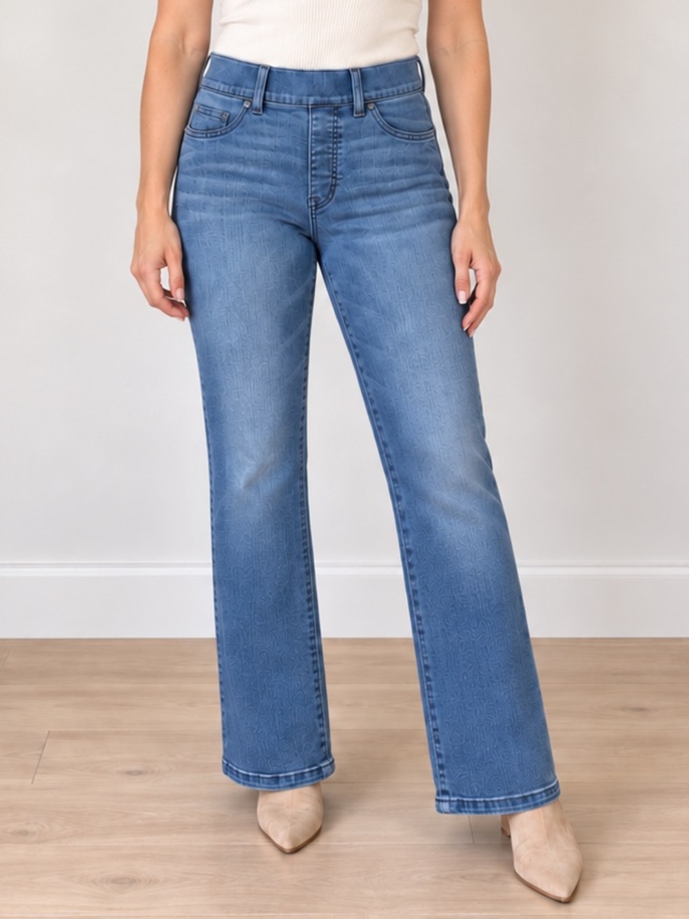 SPANX Pull-On Straight Bootcut Jeans Size M Medium Wash Stretch Denim Casual